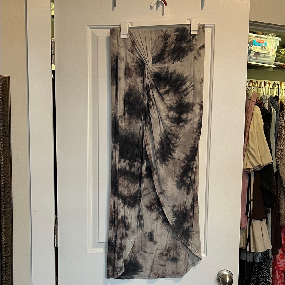 Very J Gray Tie-Dye Skirt